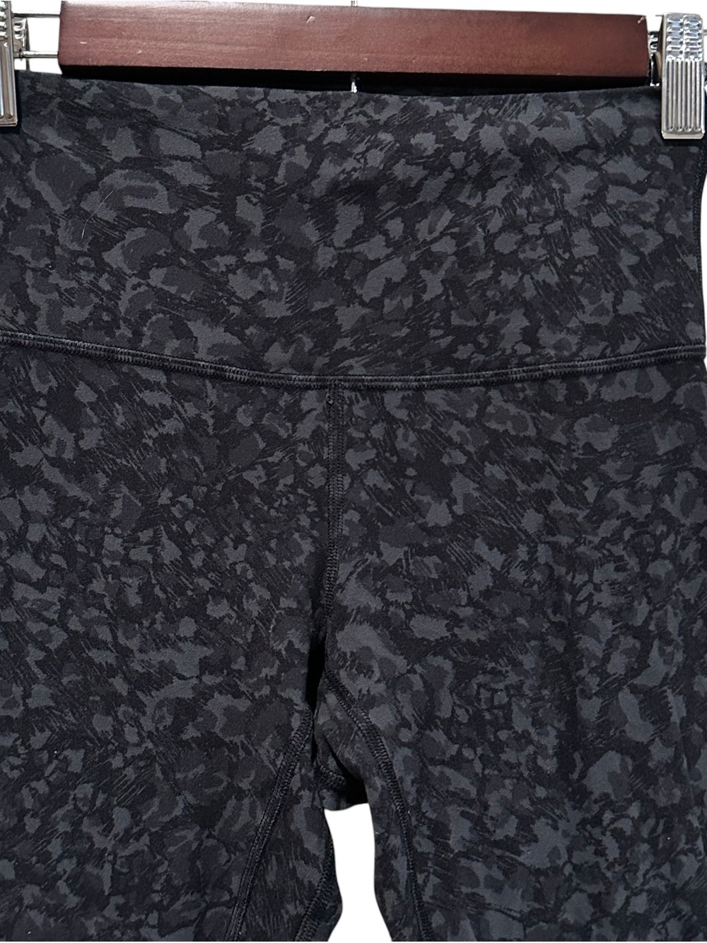 Lululemon Align Pant II 25" Formation Camo Deep Coal Multi Leggings Size 2 - Picture 2 of 7